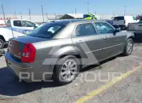 2010 Chrysler 300 фото