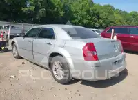 2010 Chrysler 300 фото