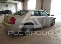 2010 Chrysler 300 photo