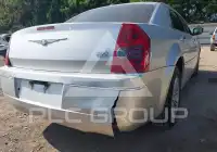 2010 Chrysler 300 фото