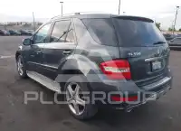 2010 Mercedes Benz ML 550 фото