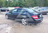 2010 Mercedes Benz C 300 фото