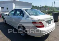 2010 Mercedes Benz C 300 фото
