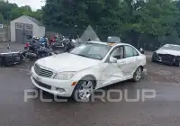 2010 Mercedes Benz C 300 фото