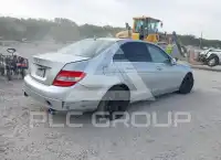 2010 Mercedes Benz C 300 фото
