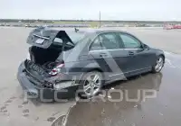 2010 Mercedes Benz C 300 фото