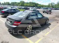 2010 Mercedes Benz C 300 фото