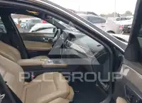 2010 Mercedes Benz E 350 photo