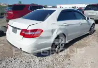 2010 Mercedes Benz E 350 фото