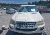 2010 Mercedes Benz ML 350 фото