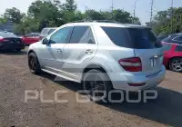2010 Mercedes Benz ML 350 фото