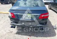 2010 Mercedes Benz E 550 photo