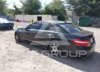 2010 Mercedes Benz E 550 фото
