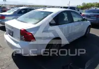 2010 Volvo S40 фото