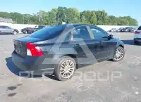 2010 Volvo S40 фото