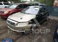 2010 Volvo S80 photo
