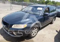 2010 Volvo XC70 photo