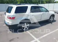 2010 GMC ACADIA photo