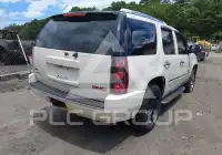 2010 GMC YUKON фото