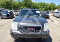 2010 GMC YUKON photo