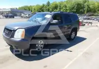 2010 GMC YUKON photo