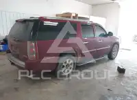 2010 GMC YUKON фото