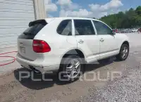 2010 Porsche Cayenne photo