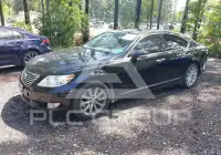 2010 Lexus LS460 photo
