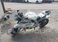 2010 Yamaha YZF-R6 фото