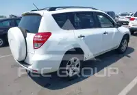 2010 Toyota RAV4 photo