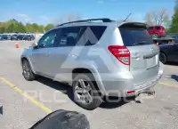2010 Toyota RAV4 фото