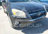 2010 Toyota RAV4 photo