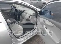 2010 Toyota COROLLA фото