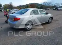 2010 Toyota COROLLA фото