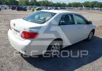 2010 Toyota COROLLA фото