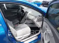 2010 Toyota COROLLA фото
