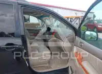 2010 Toyota SIENNA фото