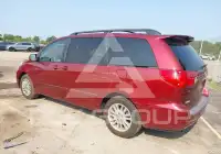 2010 Toyota SIENNA фото
