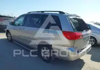 2010 Toyota SIENNA фото