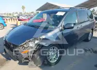 2010 Toyota SIENNA photo