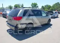 2010 Toyota SIENNA фото