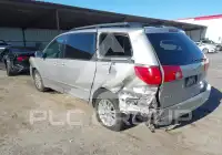 2010 Toyota SIENNA фото