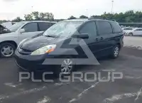 2010 Toyota SIENNA фото