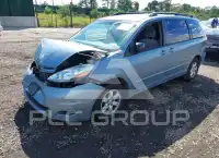 2010 Toyota SIENNA фото