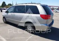 2010 Toyota SIENNA фото