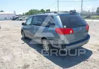 2010 Toyota SIENNA фото