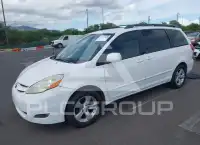 2010 Toyota SIENNA фото