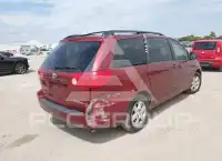 2010 Toyota SIENNA photo