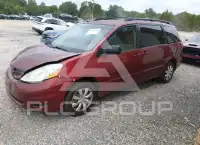 2010 Toyota SIENNA фото