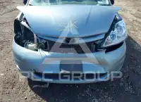 2010 Toyota SIENNA фото